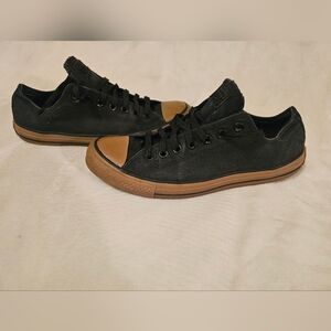 Well Loved Worn Faded Converse Chuck Taylor All Star OX Sneaker With Gum Sole